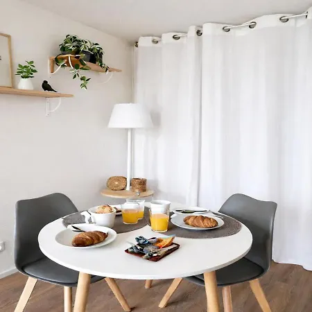 Parenthese Cosy, Parking, Paris 25 Min Lägenhet Ermont