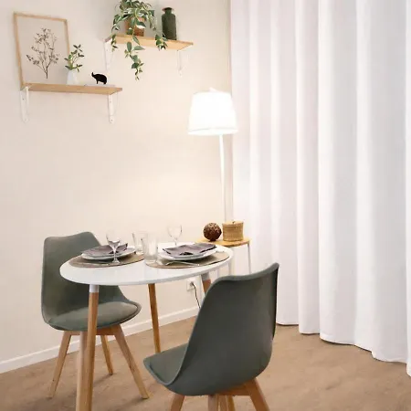 Parenthese Cosy, Parking, Paris 25 Min
